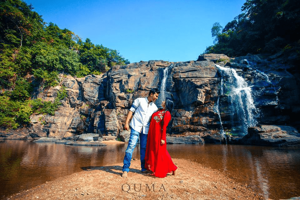 Pre-wedding Shoot Hundru Falls
